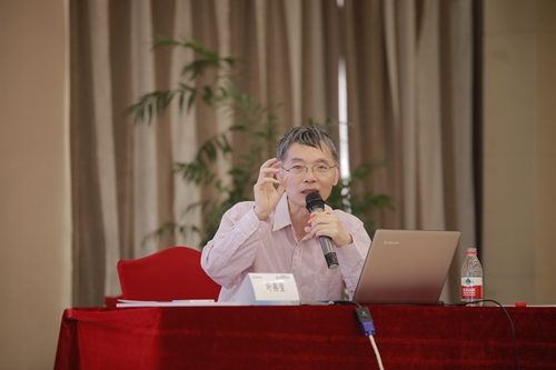 银保监会政研局叶燕斐巡视员授课.jpg