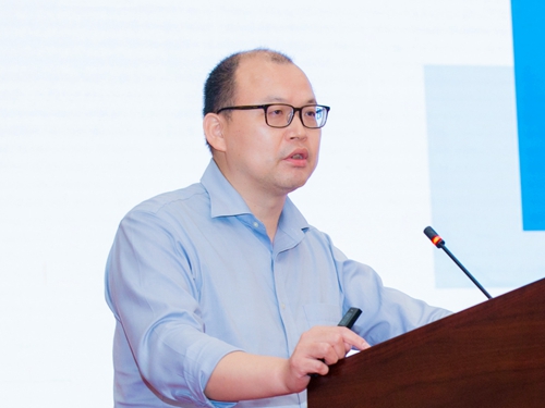 5d42a4f92e31e.jpg 通付盾汪德嘉CEO作主题讲座.jpg