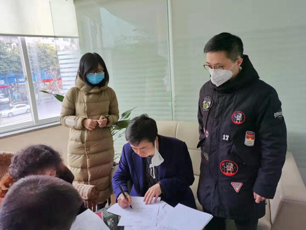 5e5c732646f88.jpg 主动服务_副本.jpg
