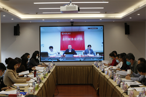 6436569948100.jpg 04.中间业务专委会主任单位招商银行财务会计部吴俊雄总经理助理作2022年工作报告并汇报2023年工作计划.jpg