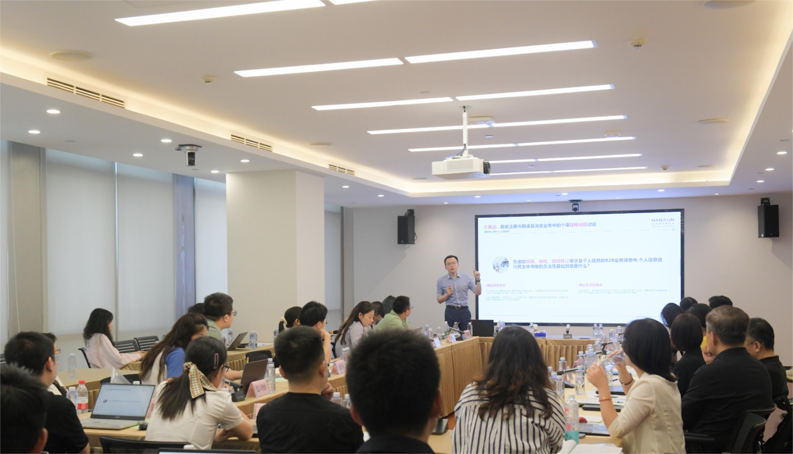 6497a1c31d29e.jpg 定稿现场图.jpg