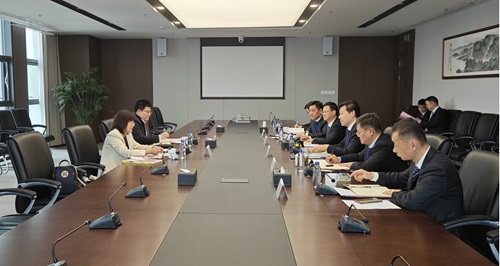 2.赴徽商银行调研 - 副本.jpg