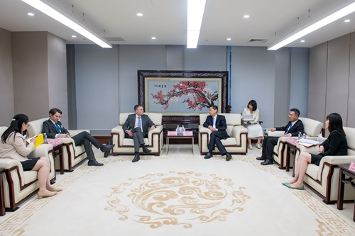 6667c16507a98.jpg 会见-2 - 副本.jpg