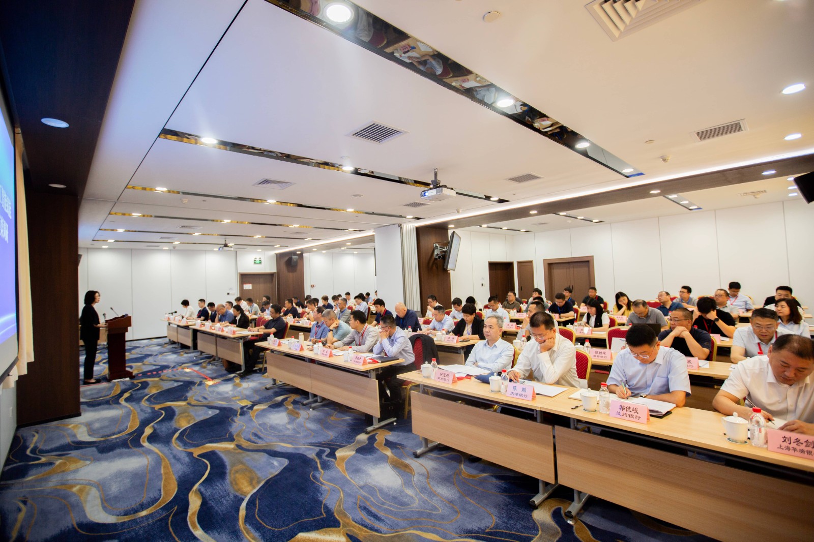 686b9d6480b9b.jpg 686b9d6480b9b.jpg