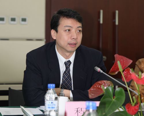 2.贸易金融委员会常务副主任、中国银行公司金融总部(国际结算)总经理 程军.jpg 2.贸易金融委员会常务副主任、中国银行公司金融总部(国际结算)总经理 程军.jpg