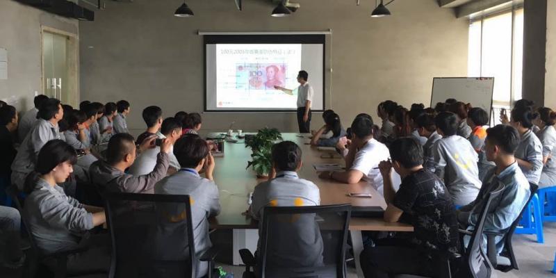 长春分行金融知识万里行活动照片6.jpg