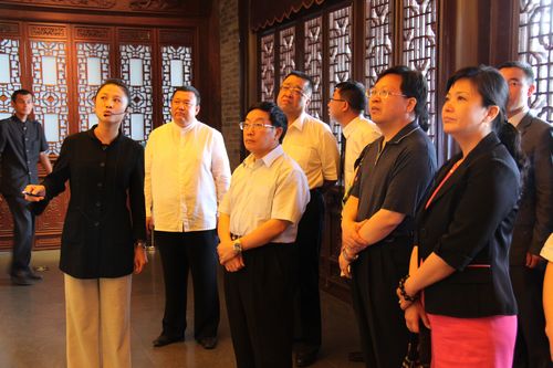 3工作组一行调研凤临阁公司.jpg 3工作组一行调研凤临阁公司.jpg