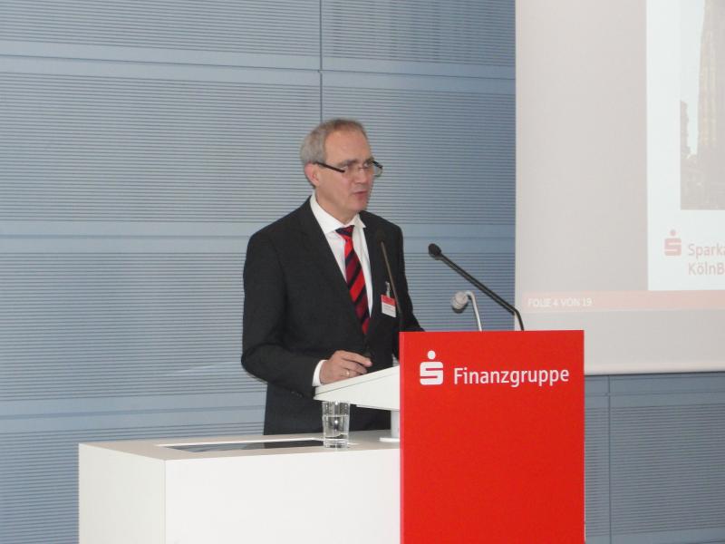 7-德国储蓄银行协会董事会委员Joachim Schmalzl博士讲话.JPG 7-德国储蓄银行协会董事会委员Joachim Schmalzl博士讲话.JPG