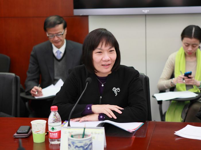 4中国银行业协会外资银行工作委员会主任、汇丰银行(中国)有限公司行长兼行政总裁黄碧娟女士.JPG