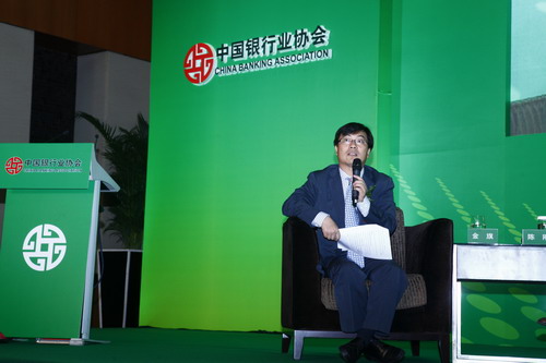 银团贷款专业委员会常委会副主任、交通银行公司机构业务部副总经理金旗主持“探讨银团贷款国际市场发展趋势”主题研讨会.JPG 银团贷款专业委员会常委会副主任、交通银行公司机构业务部副总经理金旗主持“探讨银团贷款国际市场发展趋势”主题研讨会.JPG