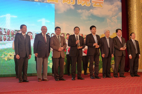 L1100865_副本.jpg L1100865_副本.jpg