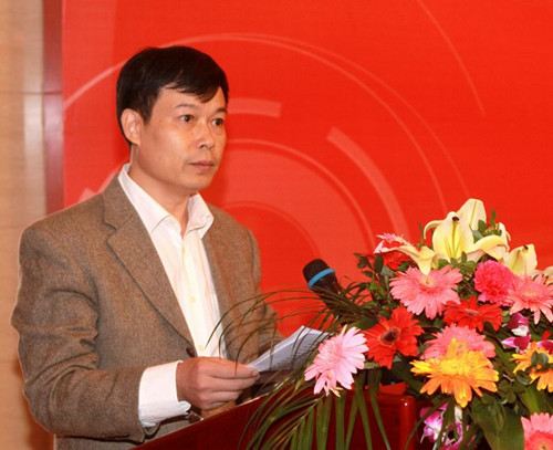 9地方银行业协会代表做典型发言_副本.jpg 9地方银行业协会代表做典型发言_副本.jpg
