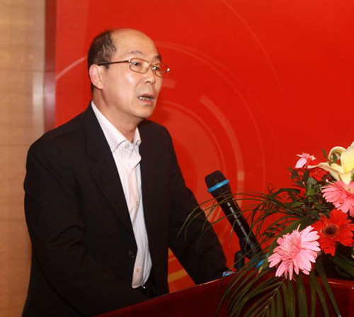 13地方银行业协会代表做典型发言_副本.jpg 13地方银行业协会代表做典型发言_副本.jpg