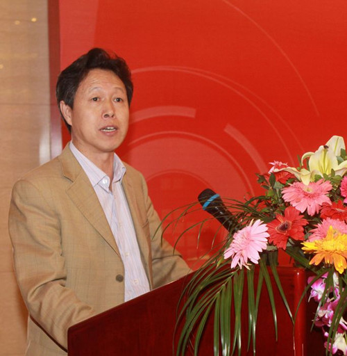 11地方银行业协会代表做典型发言_副本.jpg 11地方银行业协会代表做典型发言_副本.jpg