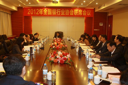 8分组讨论现场_副本.jpg 8分组讨论现场_副本.jpg