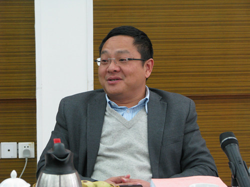 陈远年秘书长主持会议_副本.jpg