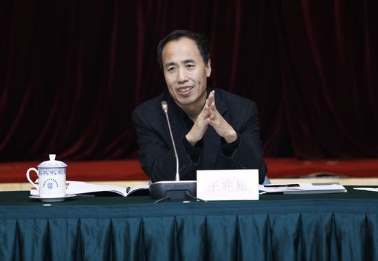 4-1-中国银监会王兆星副主席与学员座谈交流.JPG