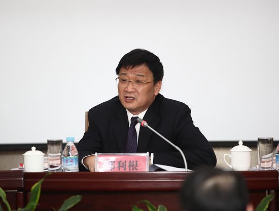 3-郭利根副主席出席开班仪式并做重要讲话.JPG