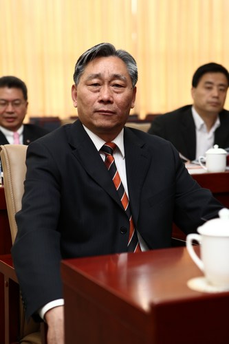 2-东方银行业高管研修院理事、山东省农村信用社联合社展希亮纪委书记出席开班仪式.JPG