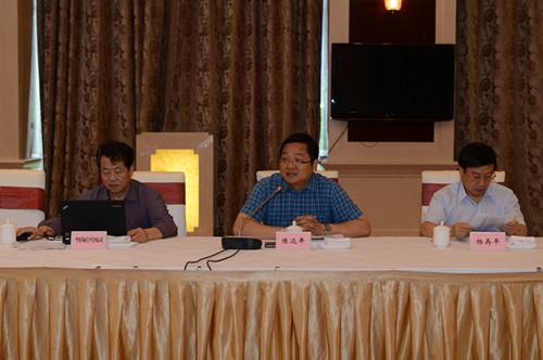 4-陈远年秘书长主持会议_副本.jpg 4-陈远年秘书长主持会议_副本.jpg