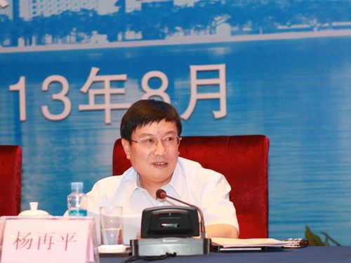 杨再平.jpg 杨再平.jpg