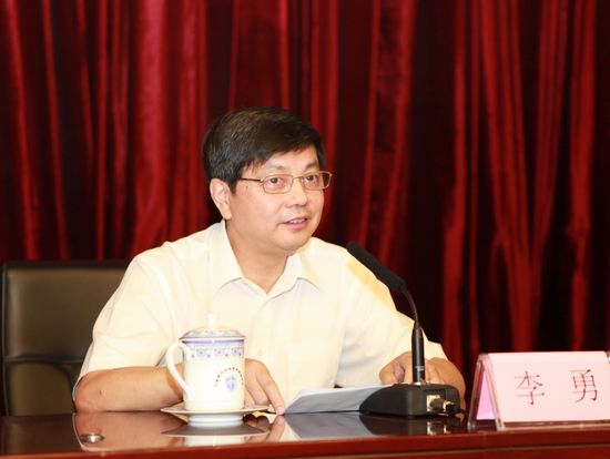 3民政部民间组织管理局副局长李勇讲话.jpg 3民政部民间组织管理局副局长李勇讲话.jpg