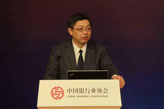 6项目主持人、中国银行业协会首席经济学家巴曙松博士致发布辞_副本.jpg 6项目主持人、中国银行业协会首席经济学家巴曙松博士致发布辞_副本.jpg