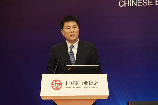 7中国农业银行副行长李振江发表主旨演讲_副本.jpg 7中国农业银行副行长李振江发表主旨演讲_副本.jpg