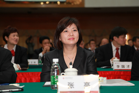 3-张亮副秘书长出席“利率市场化下银行的应对举措”论坛_副本.jpg