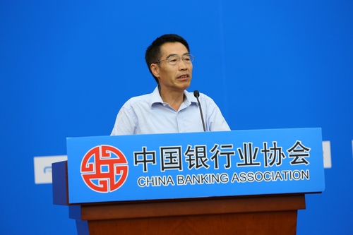 中国银监会非银行金融机构监管部张电中副主任讲话.jpg 中国银监会非银行金融机构监管部张电中副主任讲话.jpg