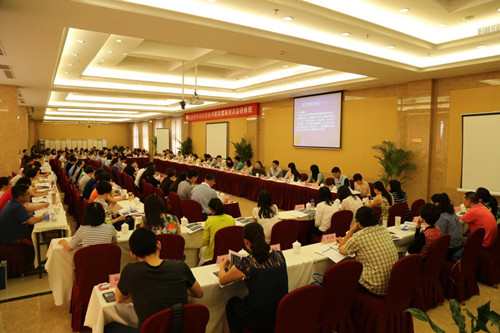 第三期与学员座谈交流现场_副本.jpg 第三期与学员座谈交流现场_副本.jpg