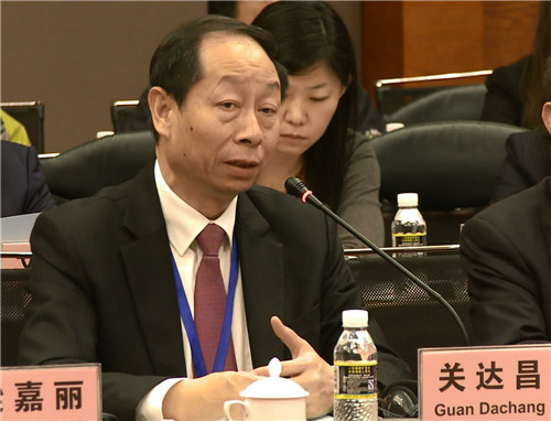 11东亚银行（中国）有限公司执行董事兼行长关达昌发言.jpg