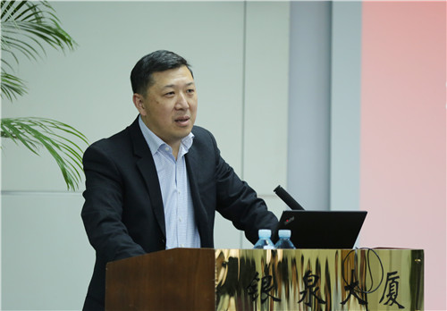 2中国工商银行战略管理与投资者关系部高级专家叶卫东致欢迎辞.jpg