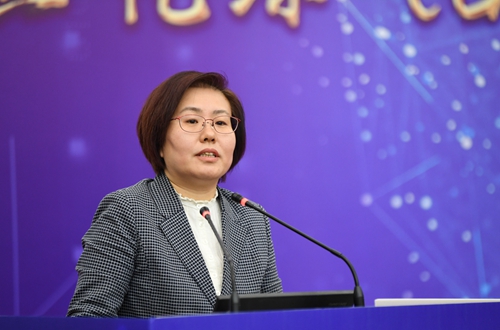 11  华夏银行副行长杨俊发表主旨演讲.jpg