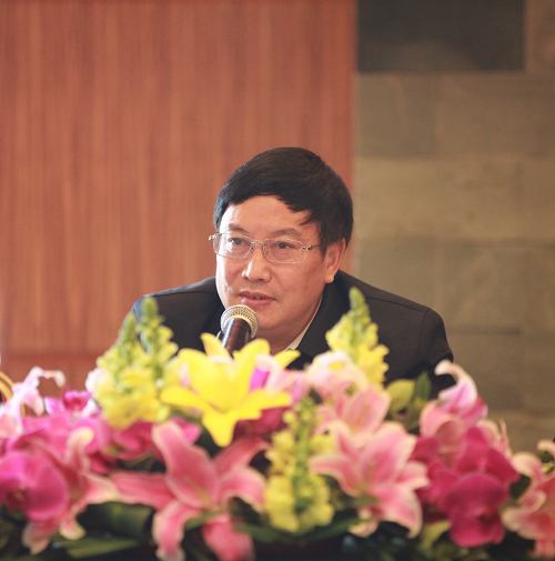 杨会长1.jpg 杨会长1.jpg